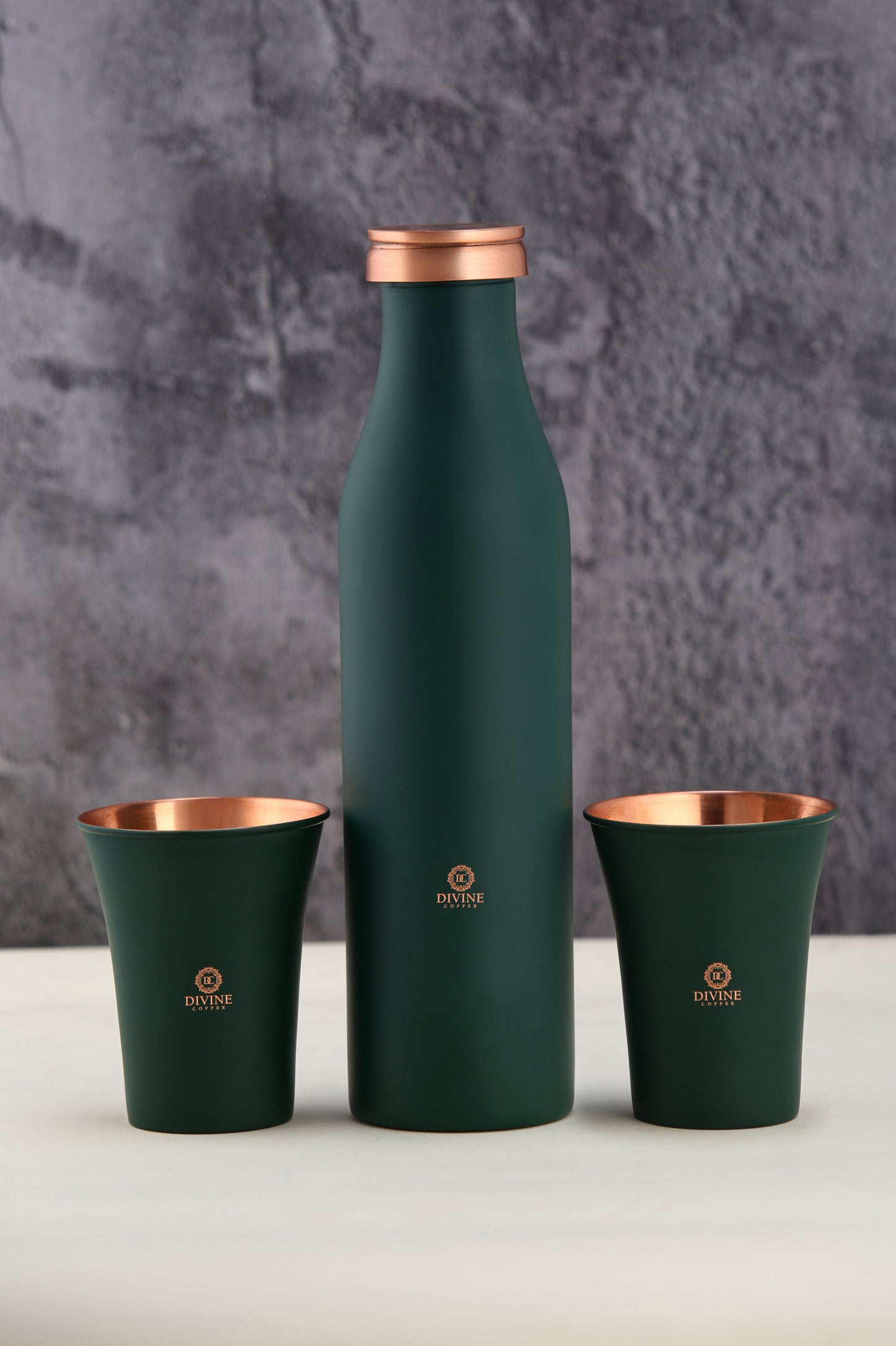 BMC VANTARA GREEN BOTTLE WITH 2 GLASS- GIFT SET