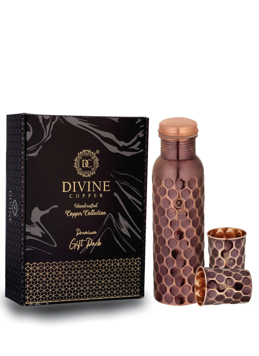 Pie 950ml antique diamond bottle with 2 glass Gift set