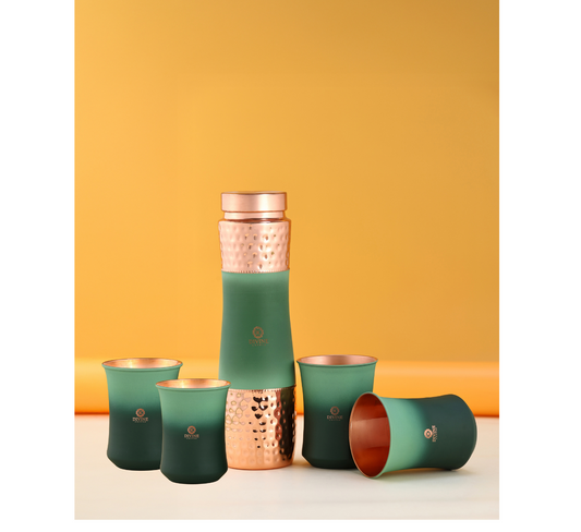 CURVE MULTISHADE BOTTLE WITH 4 GLASS -GIFT SET