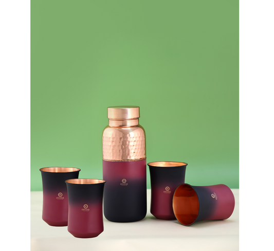 CAMEL MULTISHADE FLASK WITH 4 GLASS GIFT SET