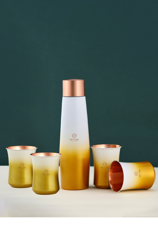 CROWN MULTISHADE BOTTLE WITH 4 GLASS- GIFT SET
